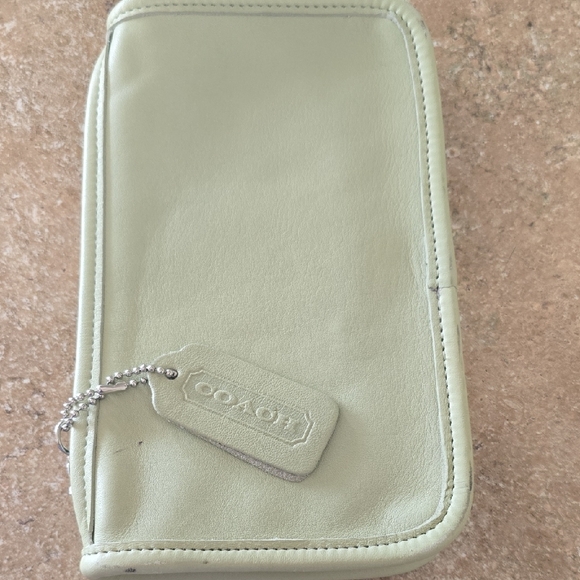 vintage Coach Light Green Leather Clutch - Picture 2 of 5